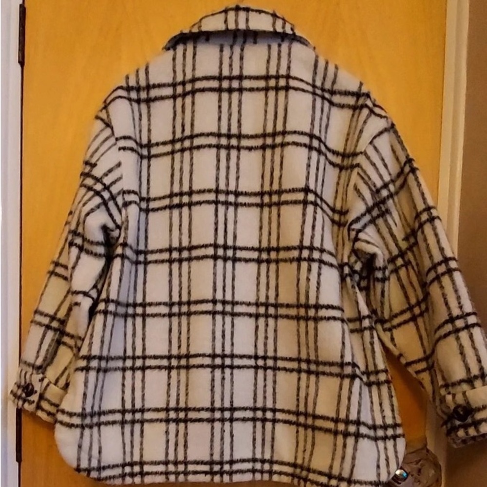 Plaid Button-Up Jacket - Picture 2 of 4